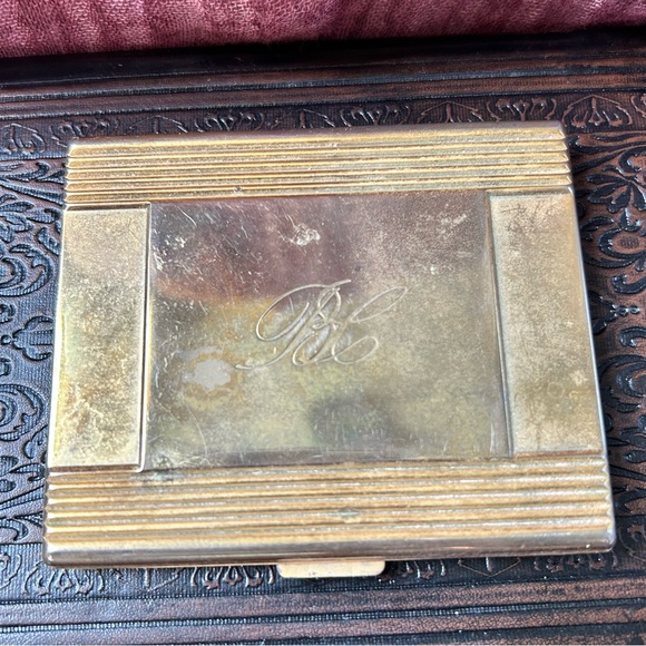 Antique Art Deco Gold Metal Makeup Compact Powder Box with Initials BC - Picture 2 of 7